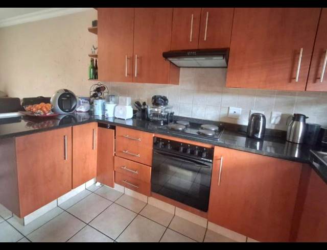 2 BEDROOM PROPERTY TO RENT IN RAVENSWOOD
